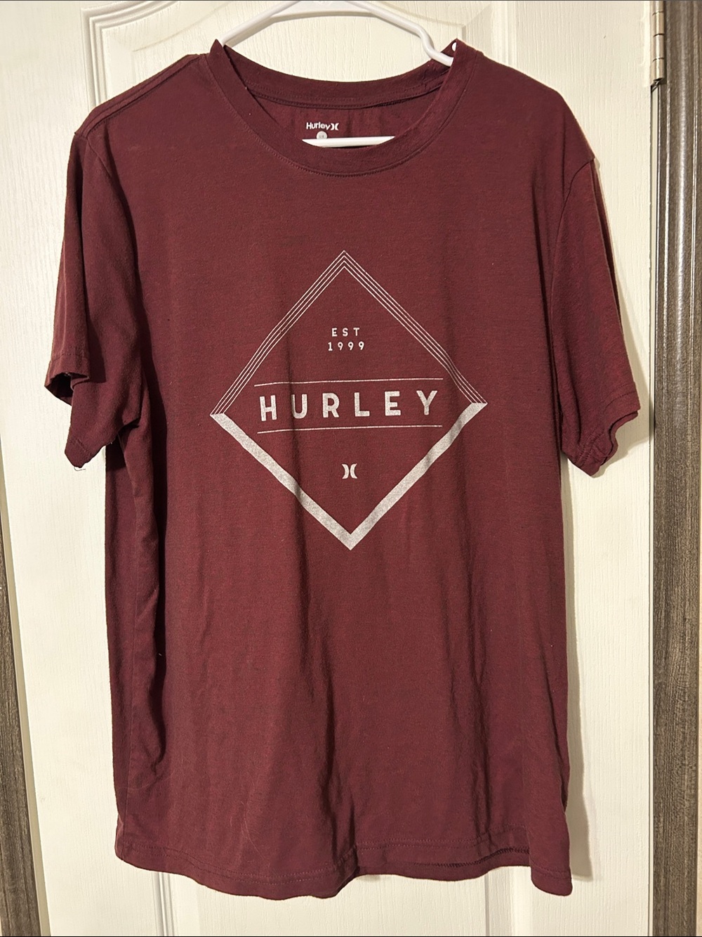 Hurley Men's Maroon Graphic Crew Tee